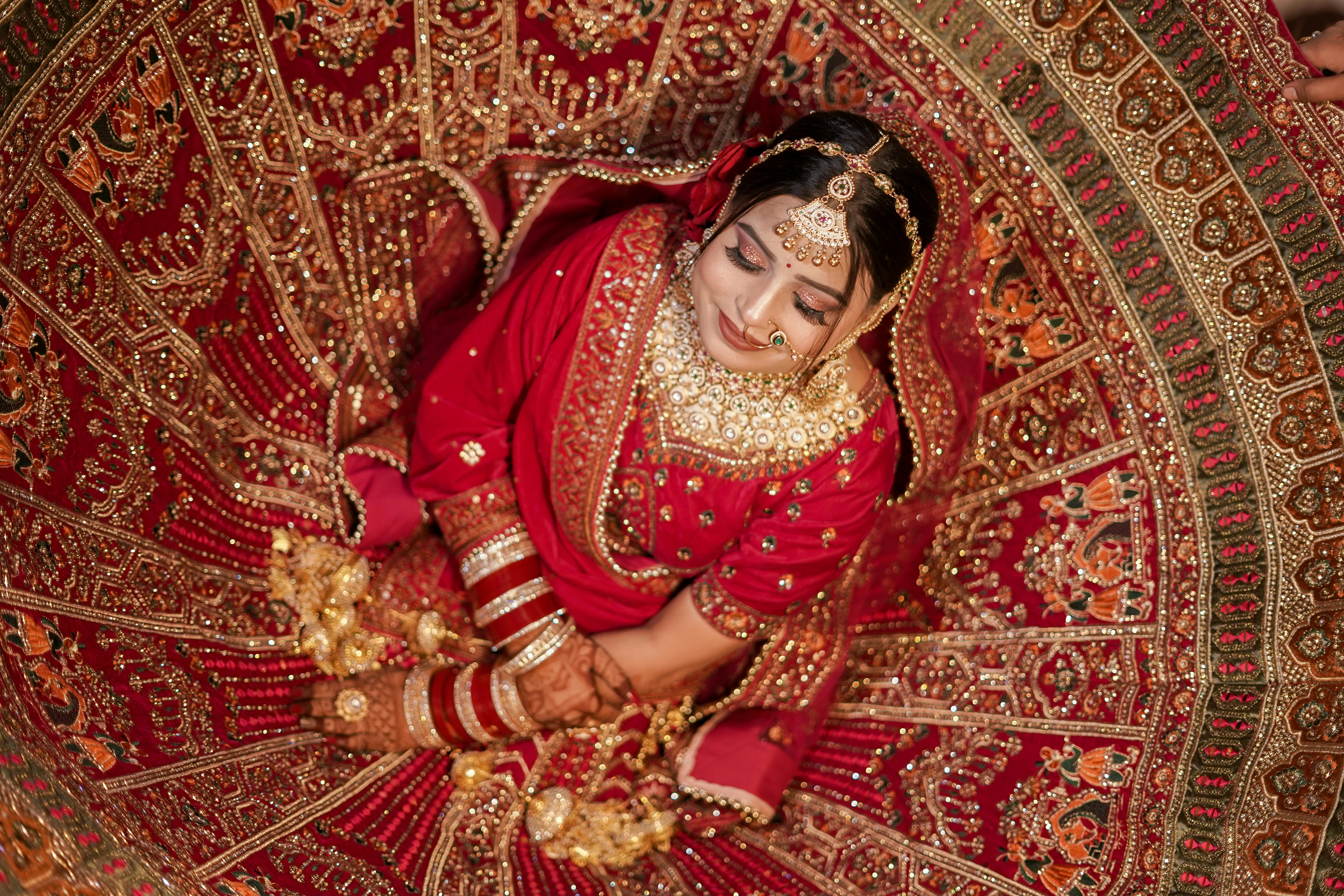 10 Unique Bridal Entry Ideas Make Your Wedding Unforgettable