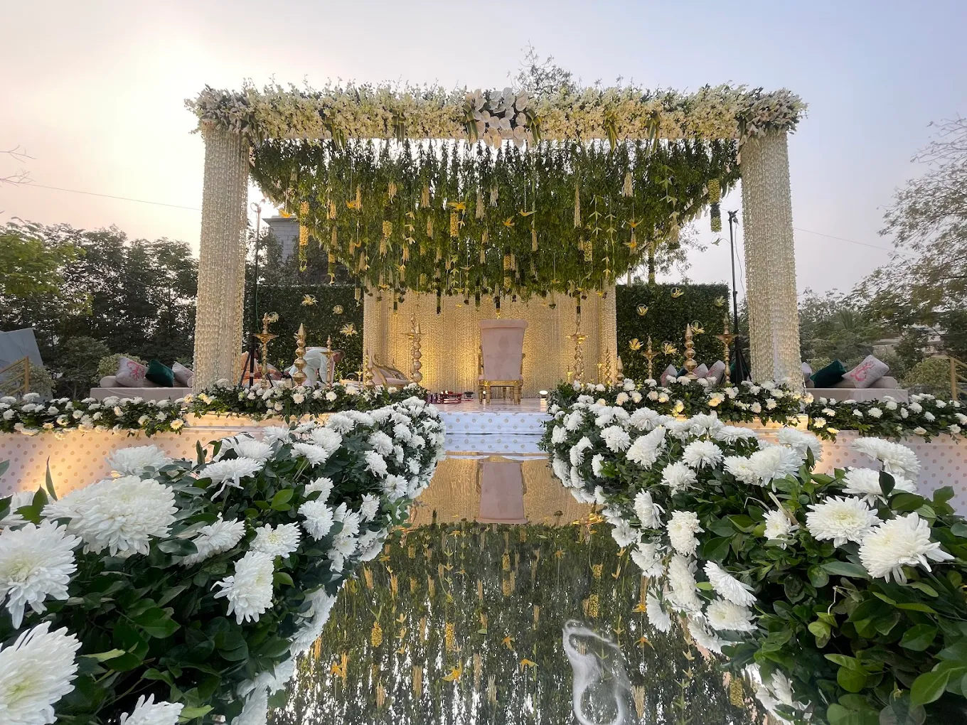 Shree Nikunj Banquet & Lawns