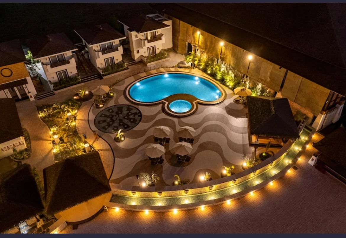 Shyama Sarovar Portico