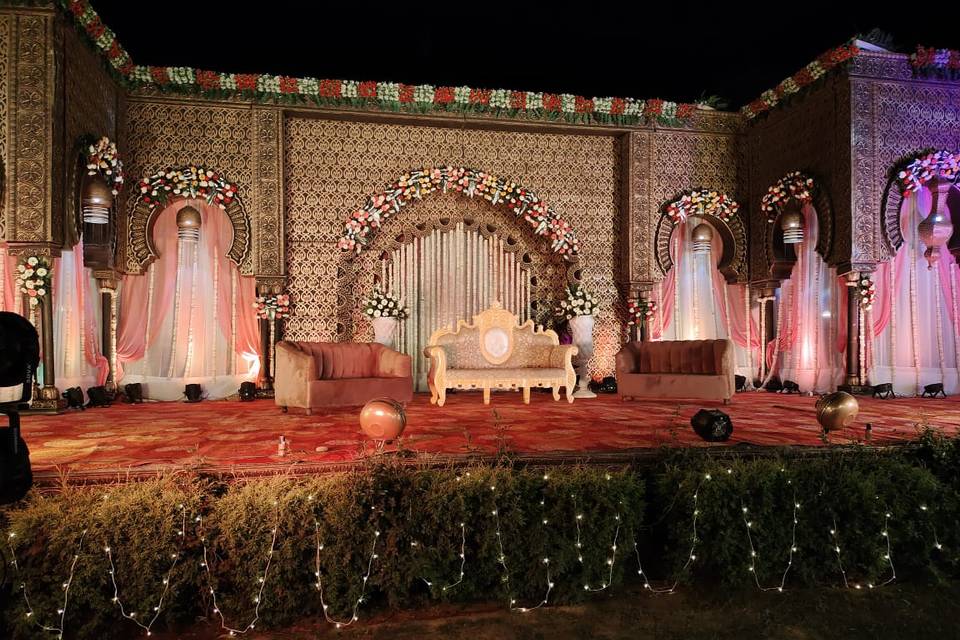 Divine Dreams Farm & Banquets