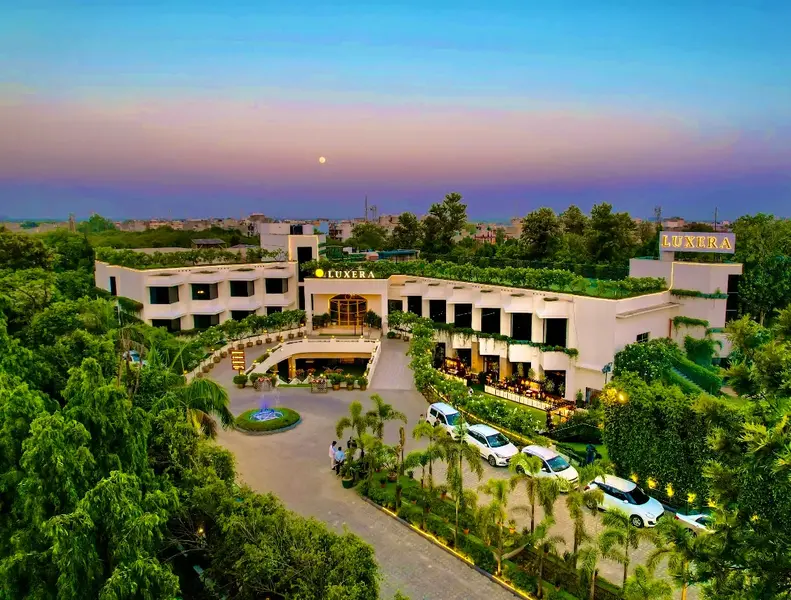 Luxera Hotel MG Road