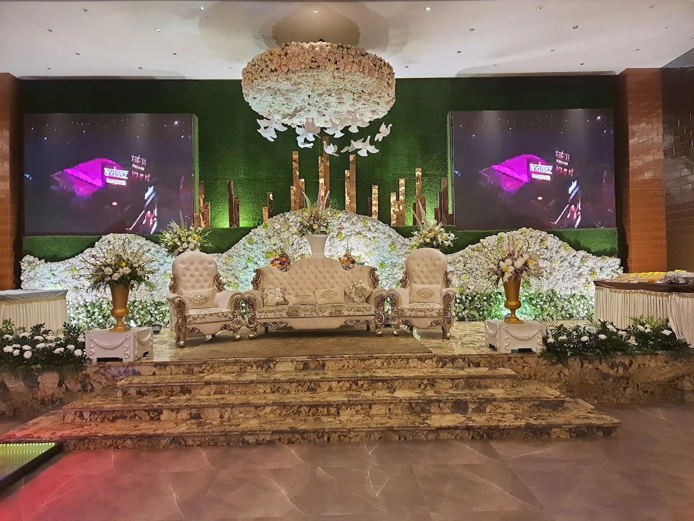 ANDAAJ MANSION BANQUET