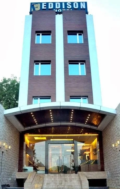 Eddison Hotel