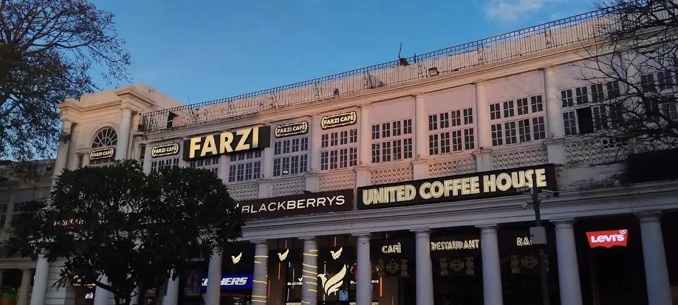 Farzi Cafe