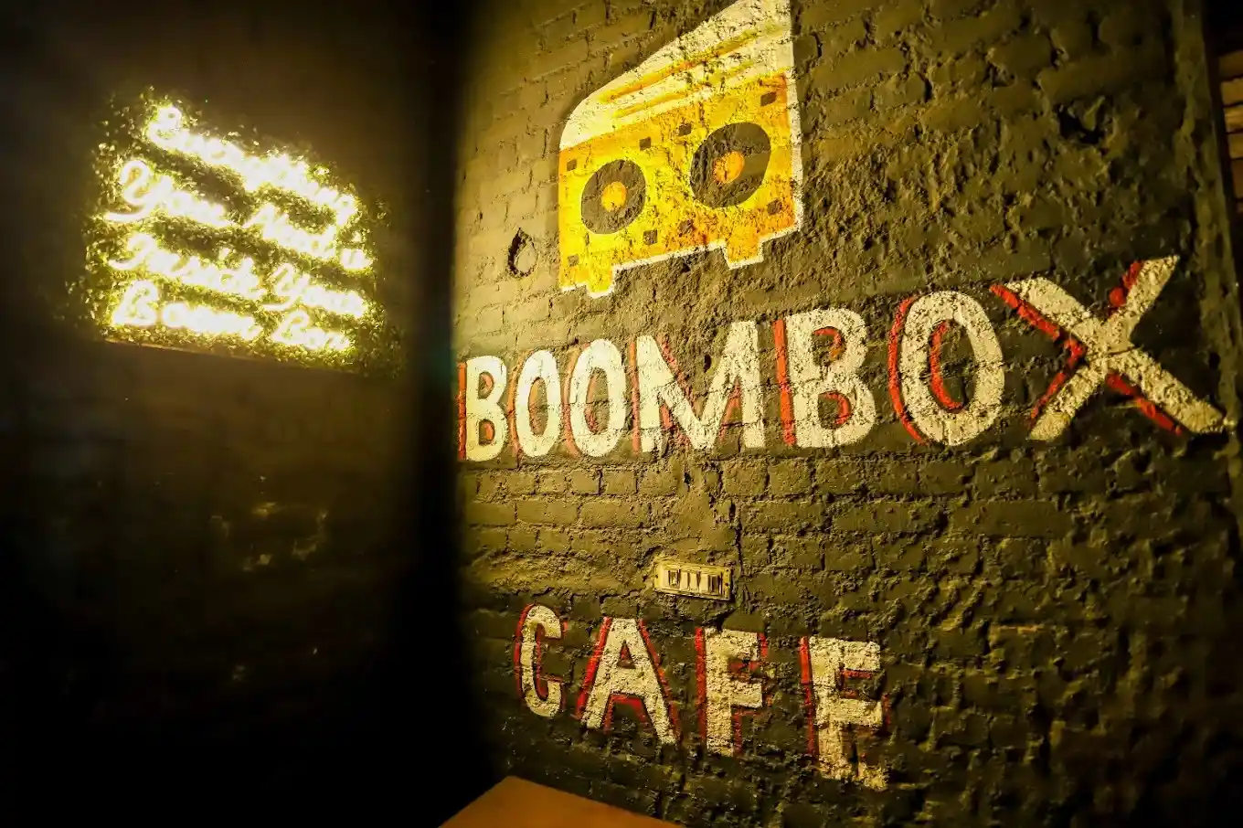 Boom Box Bar And Lounge Cafe