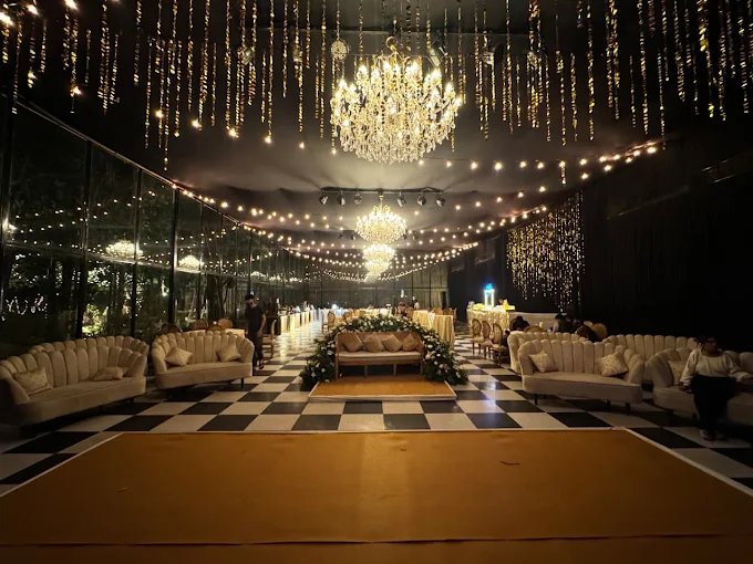 The Vintage Aarone Farms