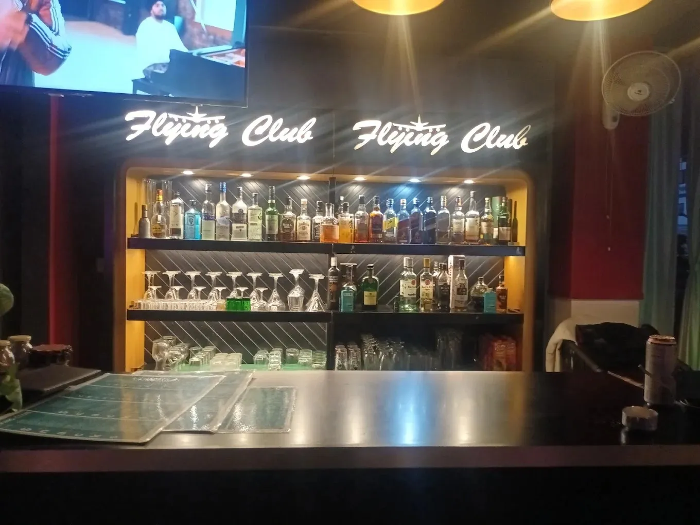 Flying Club Cafe and Bar
