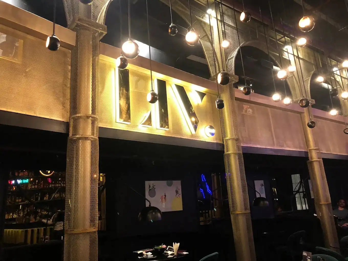 Liv Bar