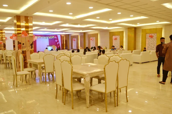 Golden sapphire lawn and banquet