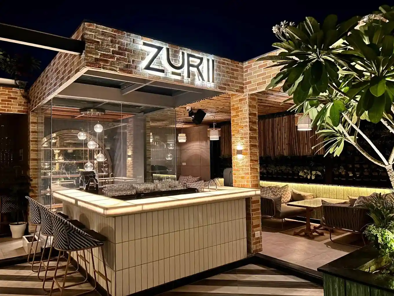 Zurii Delhi